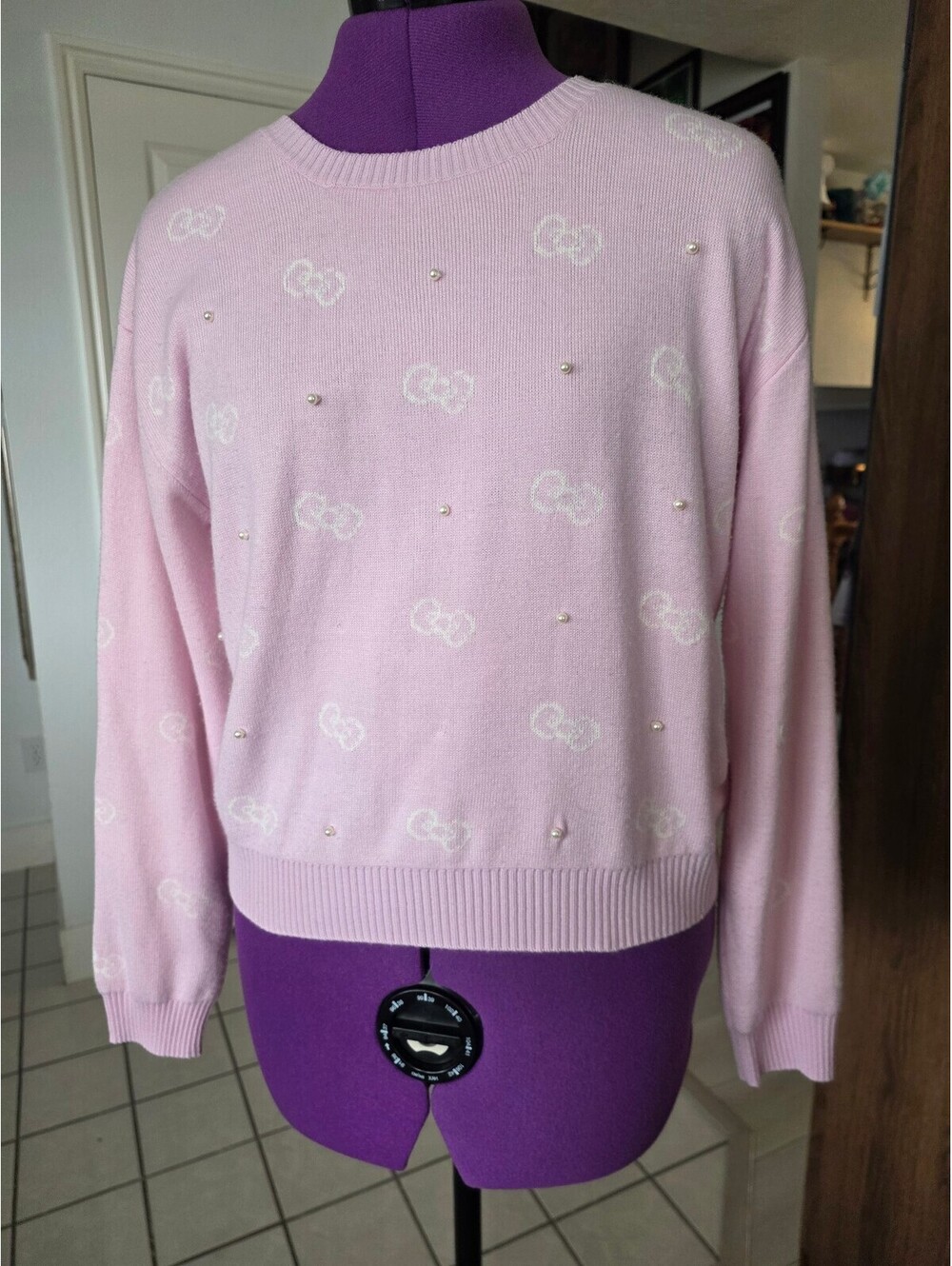 RARE vintage Hello Kitty x Sorridere pink sweater knit with pearl beads size L